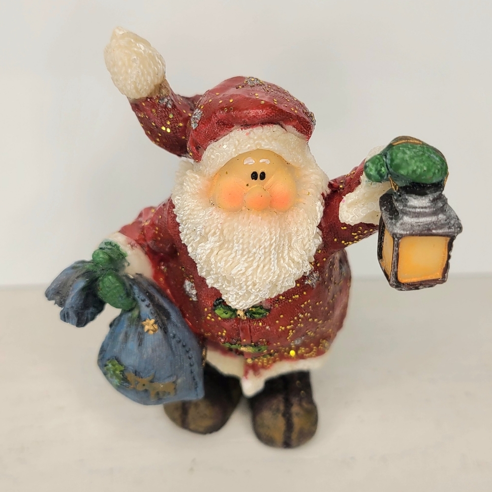 Vintage Treasured Times‎ Hand Painted Glitter Coat Resin Santa w Bag and Lantern